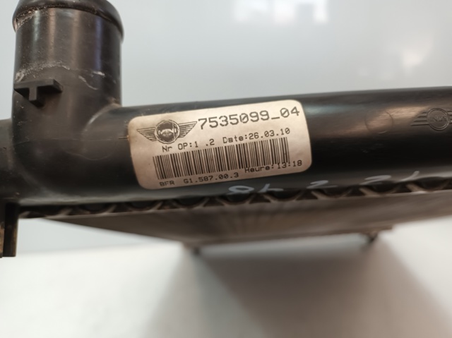 Chłodnica silnika 753509904 BMW