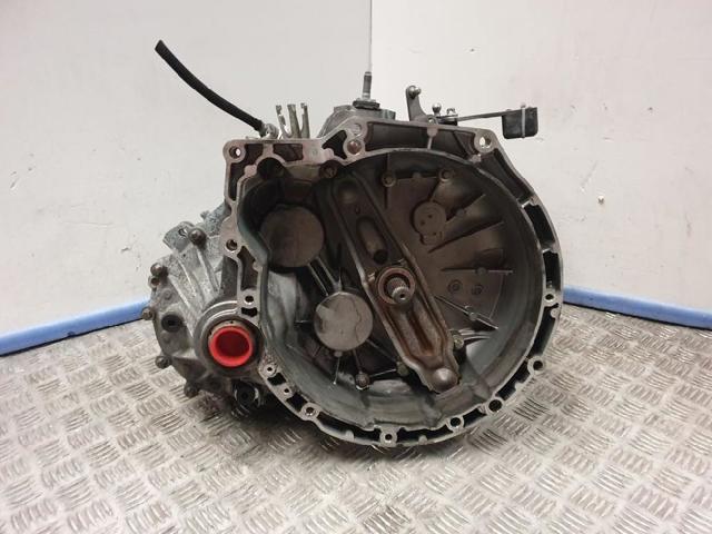 Mechaniczna skrzynia biegów w komplecie 756872104 BMW
