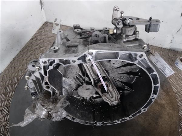 Mechaniczna skrzynia biegów w komplecie 756872104 BMW
