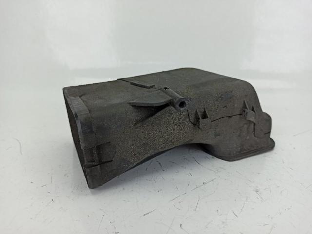Wlot powietrza do filtra powietrza 7577471 BMW