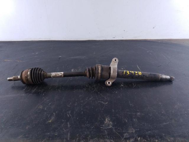 Półoś napędowa przednia prawa 758976802 BMW