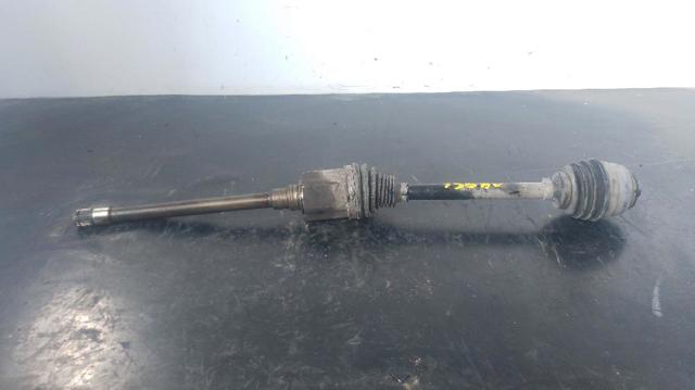 7598028 BMW