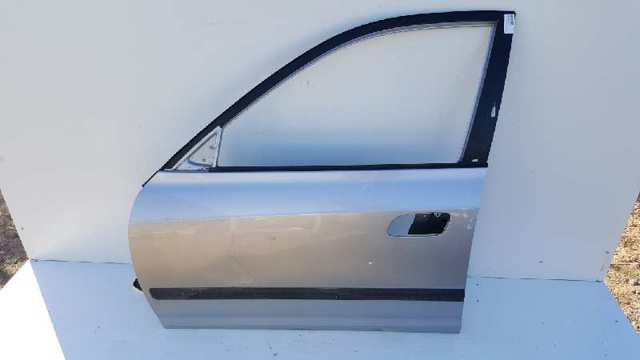 Kupić Drzwi przednie lewe Hyundai Elantra III XD w dobrej cenie