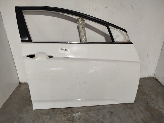 Drzwi przednie prawe 760043Z000 HYUNDAI