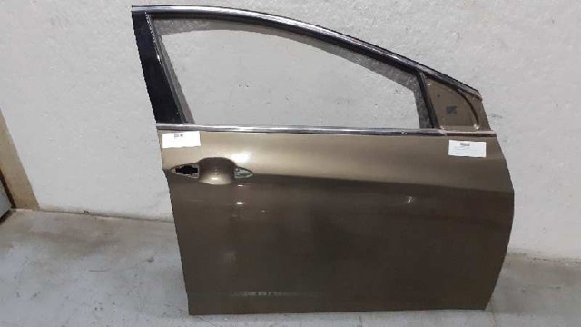 Drzwi przednie prawe 760043Z000 HYUNDAI