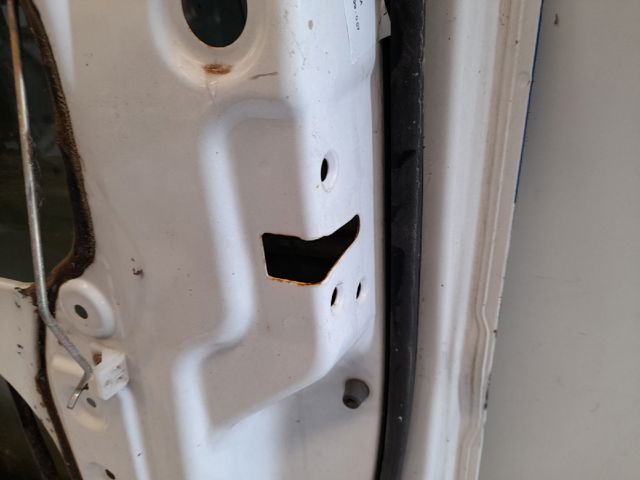 Drzwi przednie prawe Hyundai H-1 STAREX A1