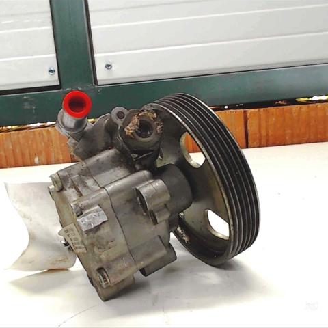Pompa wspomagania hydraulicznego kierownicy 7613955516 SUZUKI