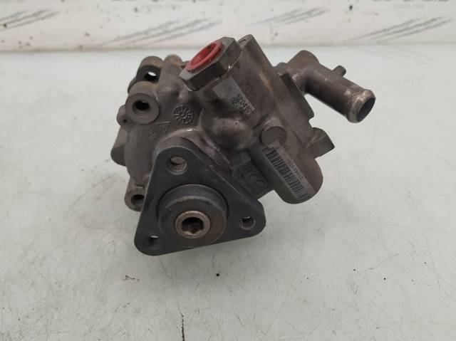 Pompa wspomagania hydraulicznego kierownicy 7613955535 FIAT