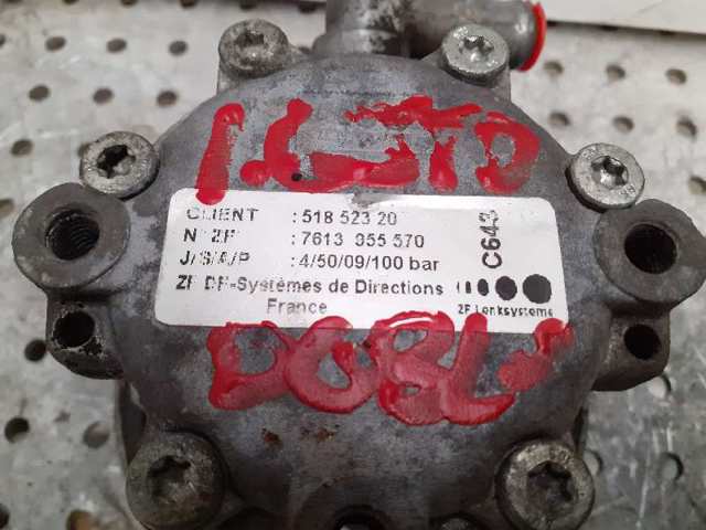 Pompa wspomagania hydraulicznego kierownicy 7613955570 FIAT