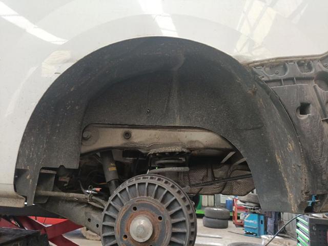 Nadkole błotnika tylnego lewe 767498988R RENAULT