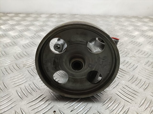 Pompa wspomagania hydraulicznego kierownicy 7692974138 PEUGEOT