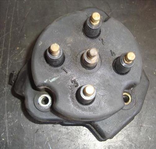 Kopułka rozdzielacza zapłonu  7700102012 RENAULT