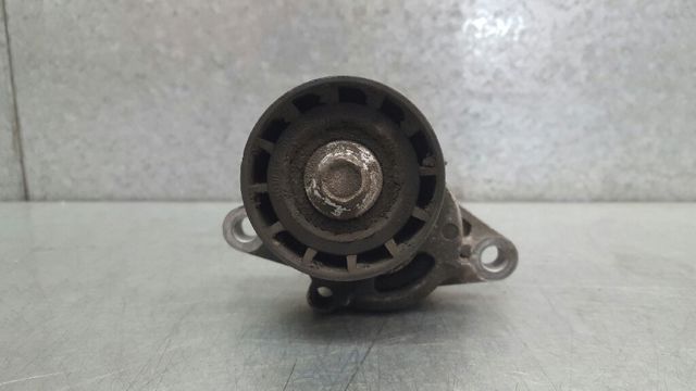 Napinacz paska napędowego 7700102872 RENAULT