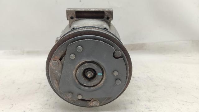 Sprężarka klimatyzacji 7700105765 RENAULT