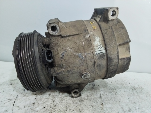 Sprężarka klimatyzacji 7700105765 RENAULT
