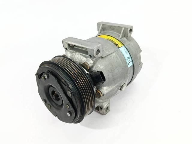 Sprężarka klimatyzacji 7700105765 RENAULT