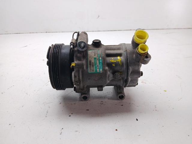 Sprężarka klimatyzacji 7700106069 RENAULT