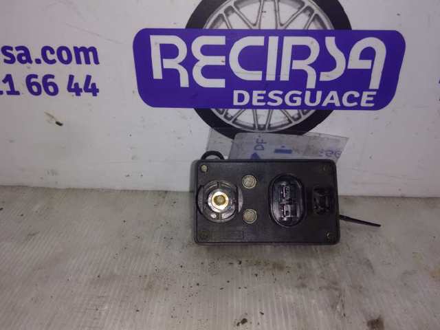 Przekaźnik świec żarowych Volvo V40 VW