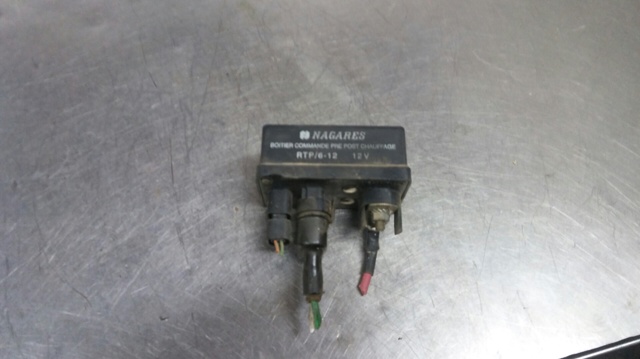 Przekaźnik świec żarowych Volvo V40 VW