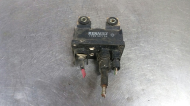 Przekaźnik świec żarowych Volvo V40 VW