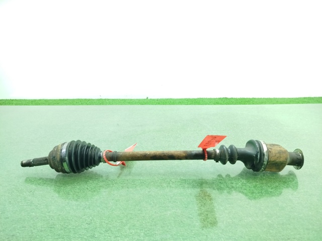 Półoś napędowa przednia prawa 7700110482 RENAULT