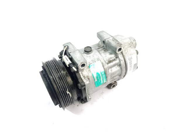 Sprężarka klimatyzacji 7700111289 RENAULT