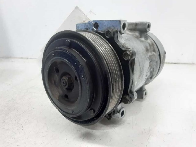 Sprężarka klimatyzacji 7700111289 RENAULT