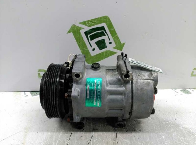 Sprężarka klimatyzacji 7700111289 RENAULT