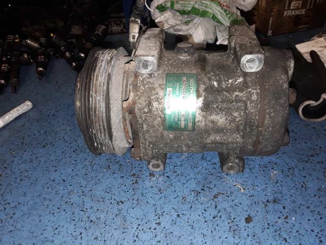 Sprężarka klimatyzacji 7700111298 RENAULT