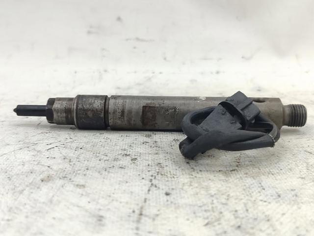 Wtryskiwacz paliwa 7700112880 RENAULT