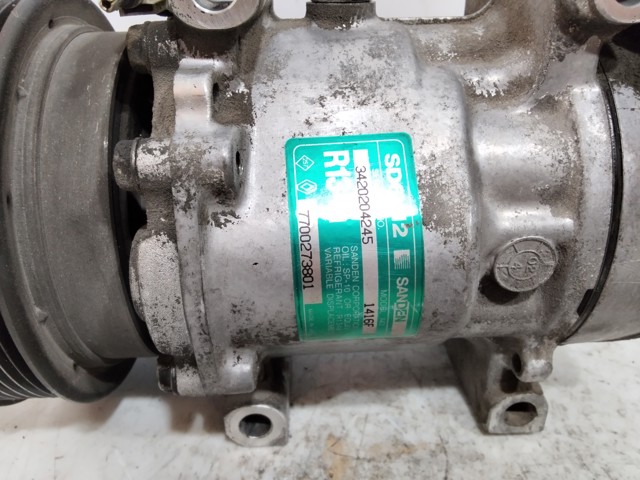 Sprężarka klimatyzacji 7700273801 RENAULT