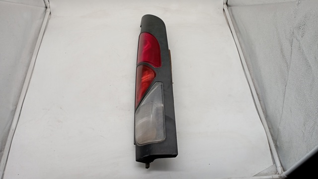 Lampa zespolona tylna prawa 7700308714 RENAULT
