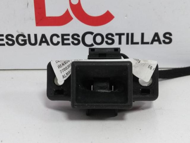 Zamek klapy bagażnika (3/5 drzwi tylnych) 7700308997 RENAULT
