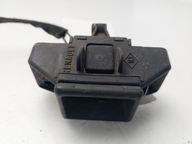 Zamek klapy bagażnika (3/5 drzwi tylnych) 7700308997 RENAULT