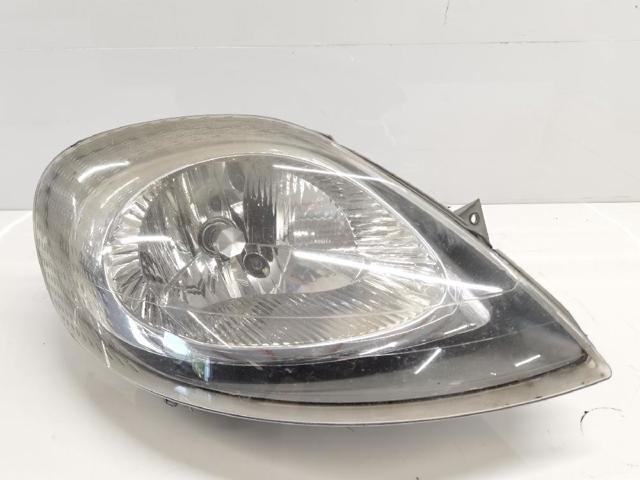 Reflektor prawy 7700311372 NISSAN