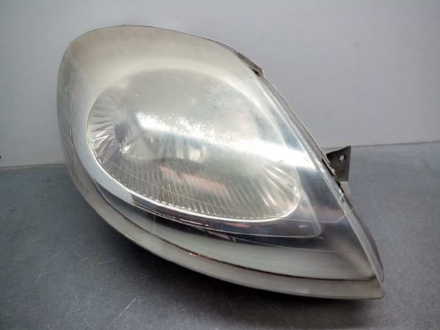 Reflektor prawy 7700311372 OPEL