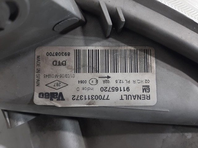 Reflektor prawy 7700311372 RENAULT