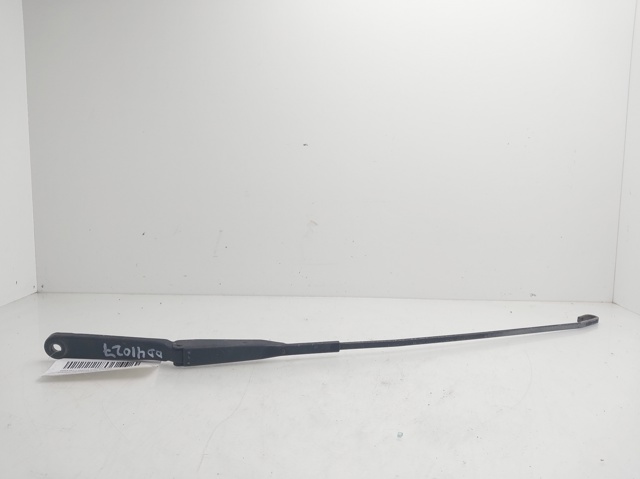Ramię wycieraczki szyby przedniej 7700311584 NISSAN