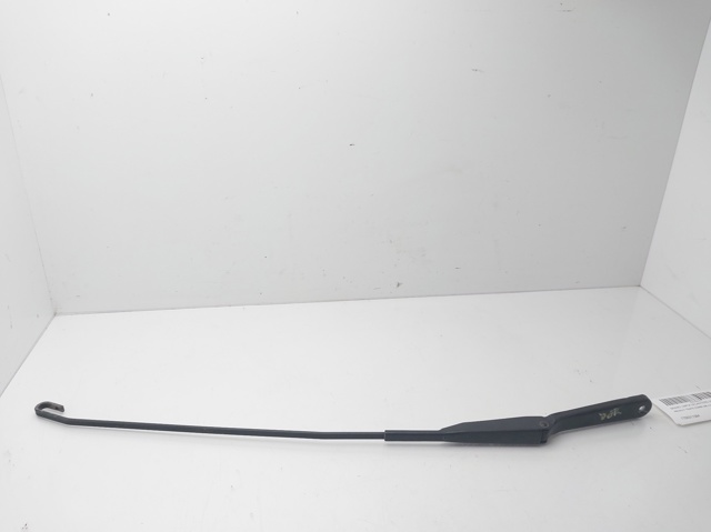 Ramię wycieraczki szyby przedniej 7700311584 RENAULT