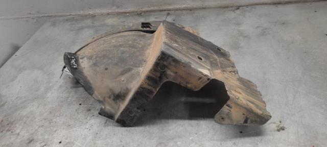 Nadkole błotnika przedniego prawe tylne 7700312791 NISSAN