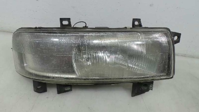 Reflektor prawy 7700352104 OPEL