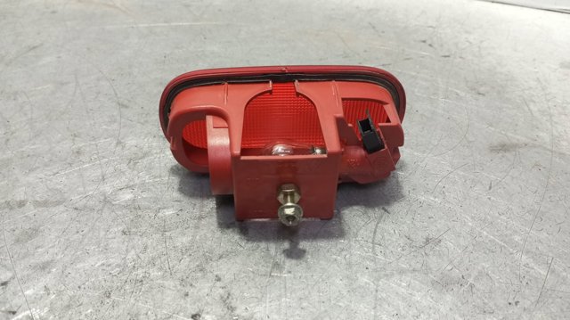 Lampa stop tylna dodatkowa 7700352940 RENAULT