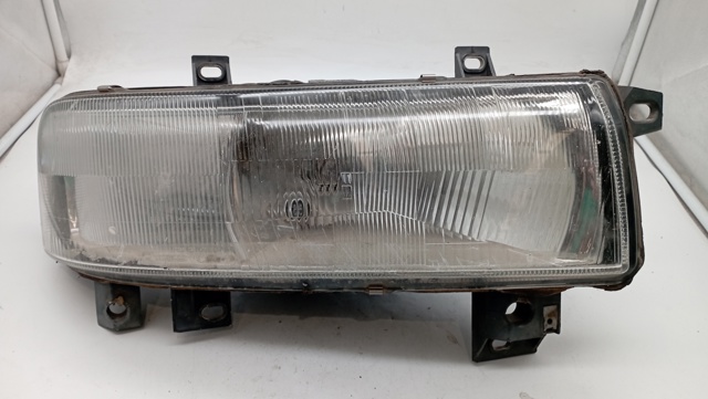 Reflektor prawy 7700377194 RENAULT