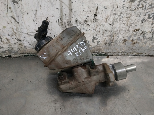 Zbiorniczek głównego cylindra hamulcowego (płynu hamulcowego) 7700417649 RENAULT