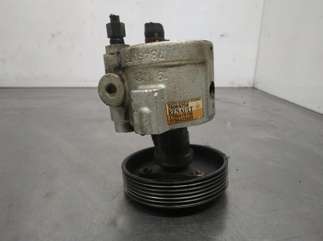 Pompa wspomagania hydraulicznego kierownicy 7700419156 RENAULT