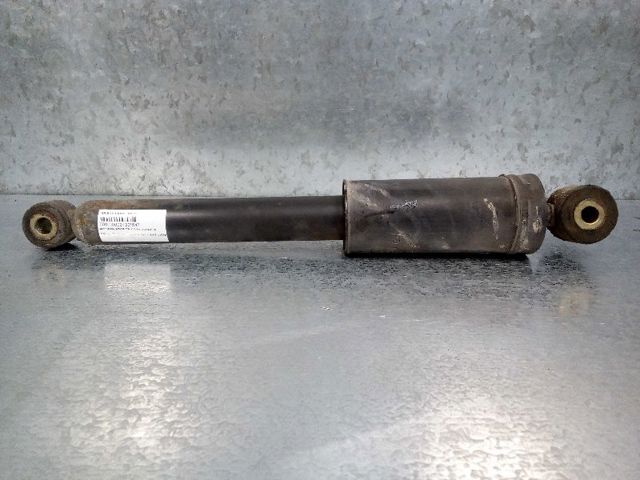 Amortyzator tylny 7700419235 RENAULT