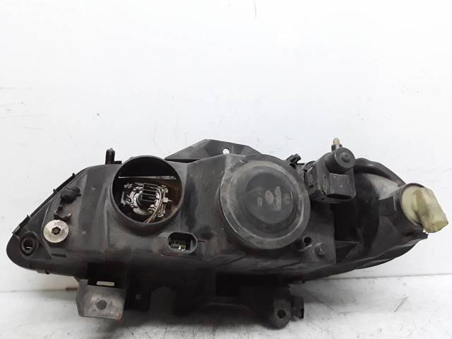 Reflektor prawy 7700420129 RENAULT