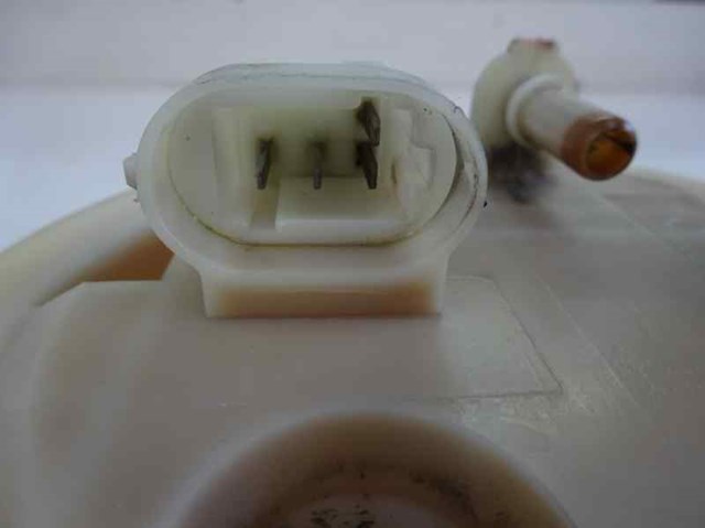 Moduł pompy paliwowej z czujnikiem poziomu paliwa 7700422036B RENAULT