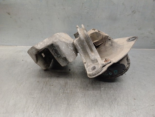 Poduszka (podpora) silnika prawa 7700423007 RENAULT