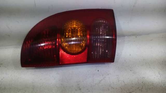 Lampa zespolona tylna prawa 7700423082 RENAULT